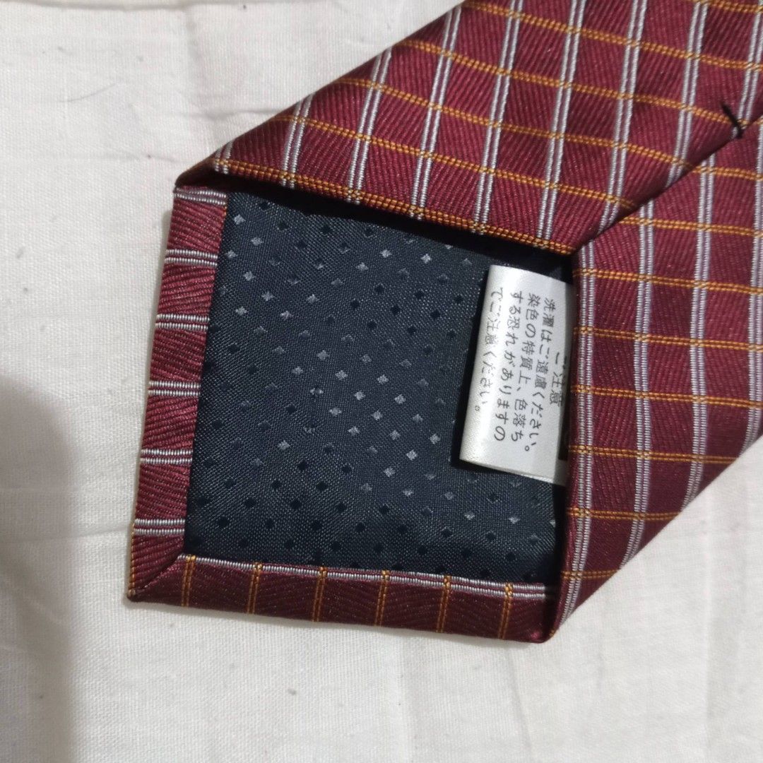 Flamboyant Vintage Checkered Necktie (Category: Ties) located in Caloocan City. Submitted by appleblossoms07 (Listing ID 1470296686, Image 3). Description: Length : 56".