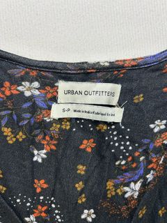 (Category: ) located in . Submitted by bdmc.clothing (Listing ID 1470252375, Image 1). Description: .