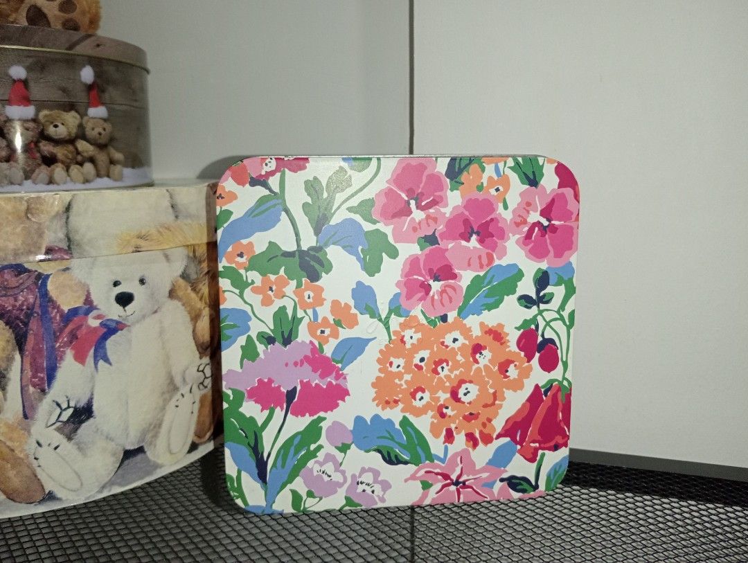MATTE FLORAL TINCAN (Category: Storage Boxes & Baskets) located in Kawit. Submitted by gieclutter (Listing ID 1470264062, Image 1). Description: Flakers and joy reservers are 𝗻𝗼𝘁 𝗮𝗹𝗹𝗼𝘄𝗲𝗱 Actual photos, sized precisely Verify item's dimensions first All sales are final—no returns, exchanges, or refunds 𝗖𝗢𝗡𝗗𝗜𝗧𝗜𝗢𝗡: ・𝗔𝗦 𝗜𝗦 ・dents, scratches 𝗟𝗢𝗖𝗔𝗧𝗜𝗢𝗡: Kawit, Cavite 𝗠𝗢𝗣: 𝗣𝗙/NO COD Item price + ₱𝟳𝟱 Minimum SF *rates