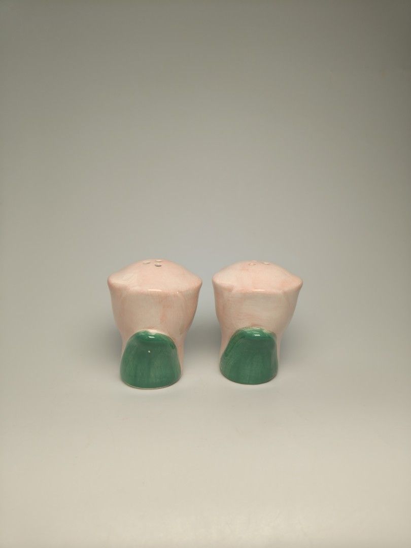 Flower Salt and pepper shaker (Category: Other Kitchenware & Tableware) located in Cavite. Submitted by phtmt (Listing ID 1470264050, Image 2). Description: with small chip These are factory pull-out items, so minor imperfections or flaws may be present. Please manage your expectations..