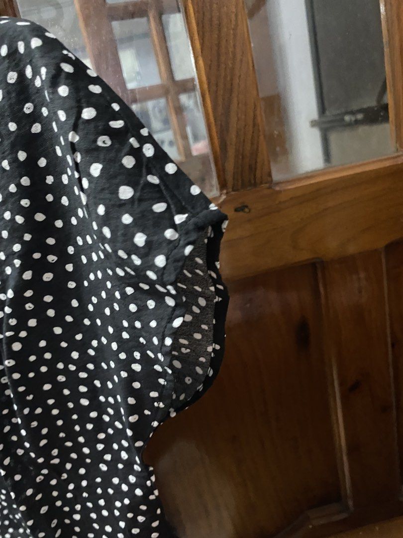 For Me Black and White Polka Dot Blouse Extra Small (Category: Blouses) located in Legazpi City. Submitted by Tfnymae (Listing ID 1470282822, Image 2). Description: ‼️SALE ‼️ - Brand: For Me - Size: Extra Small (XS) - Pattern: Black and white polka dot - Design: Short sleeves, round neckline with gentle gathers - Material: Lightweight and comfortable - Condition: Great staple piece - Best for: Casual daily wear, easily paired with jeans or skirts