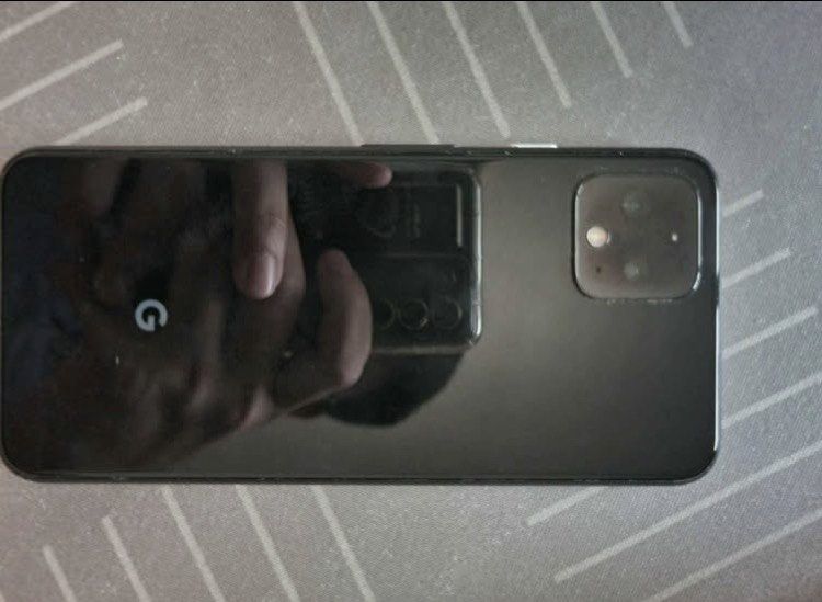 For sale Google Pixel 4 (Category: Google Pixel) located in Manila. Submitted by freedeer-50bc56 (Listing ID 1470316715, Image 1). Description: google pixel 4 6/64 replaced battery softunlocked if reset sya now kailangan iopenline pero madali lang naman if may laptop ka. good camera malinaw na malinaw 5500 nego.