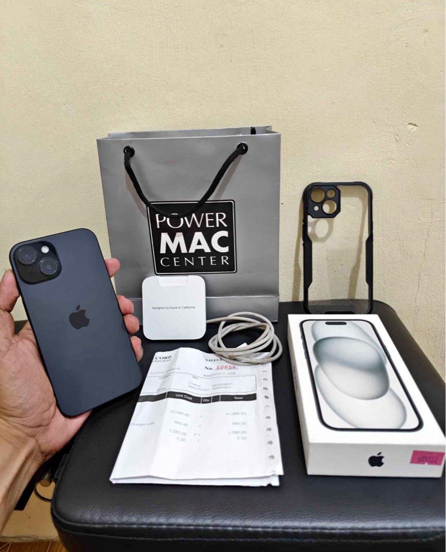 FOR SALE IPHONE 15 128gb (Category: iPhone 15 Series) located in Manila. Submitted by swiftbear_a89b98 (Listing ID 1470205995, Image 1). Description: Iphone 15 Black 128GB 88% battery Openline Warranty until March 2027 Complete with receipt In good condition 💯💯 No issue ✅✅ Sobrang kinis pa sa screen May very mild normal chips lang Location: Dasma Cavite .