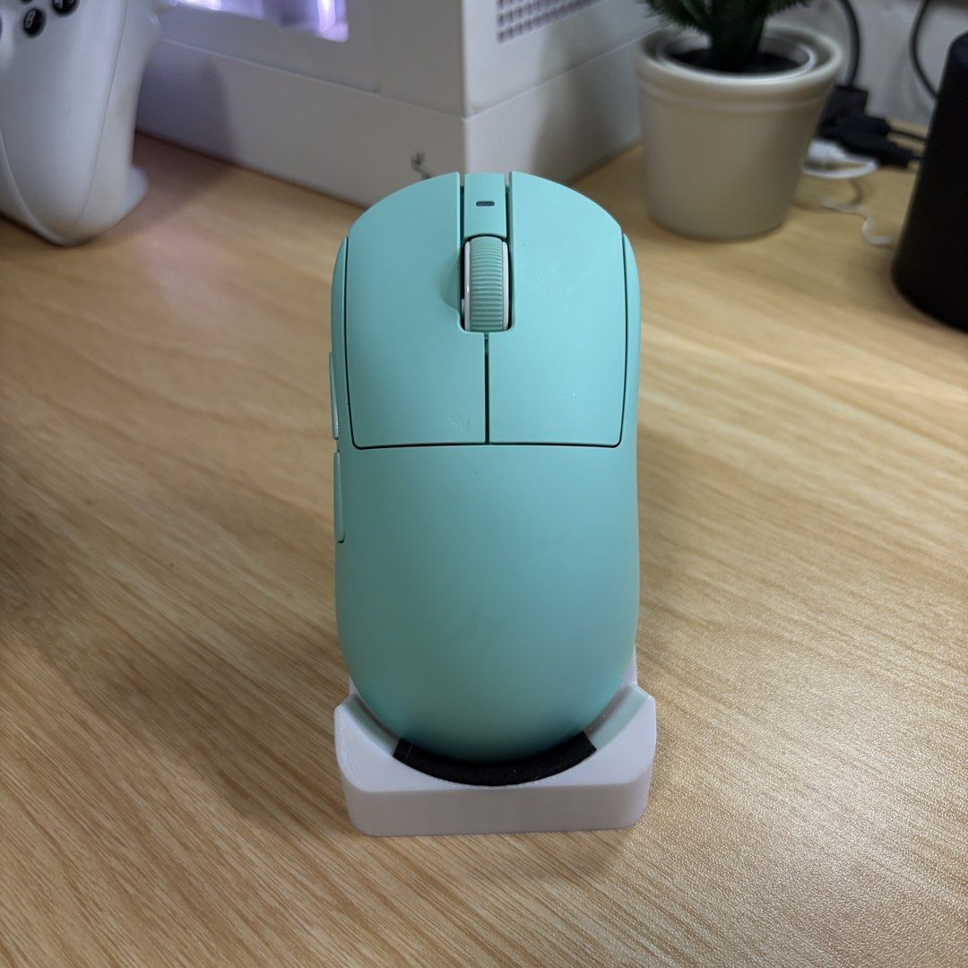 FOR SALE OR SWAP ATK A9 Mini+ (Category: Mouse & Mousepads) located in Manila. Submitted by kyro0o (Listing ID 1470192209, Image 1). Description: ATK A9 Mini+ • No Issue • Pristine Condition • Complete Inclusions • Weight: 39g ±3g • Dimensions: 118.4 × 61.2 × 38.6 mm • Shape: Symmetrical • Sensor: PixArt PAW3955 Master • DPI: Up to 50,000 • Polling Rate: Up to 8000Hz • Switches: ATK Custom Optical • Click Lifespan: 100 Million • Encoder: TTC Gold