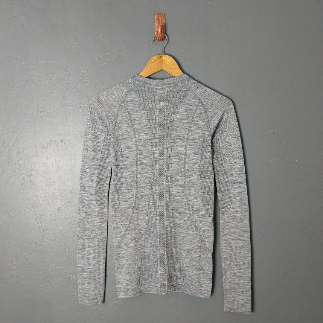 For Women - Lululemon - Swiftly Tech L/s (Category: Activewear) located in Bacolod City. Submitted by drop.ph (Listing ID 1470166119, Image 3). Description: Lululemon - Swiftly Tech L/s *Fits XS - 14-16x26 *Excellent *No Flaws *Price: 499php *Add SF if outside Bacolod City .