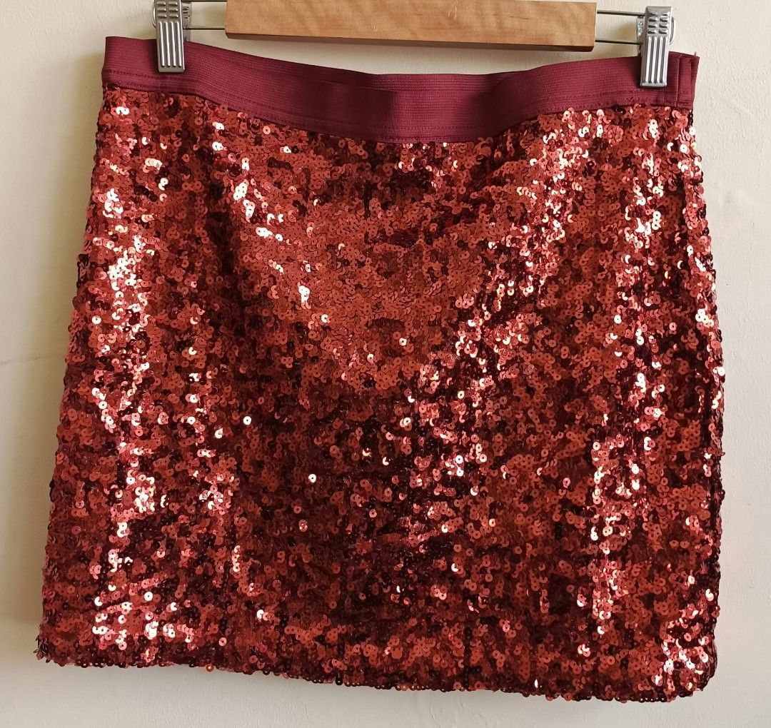 Forever 21 Copper Orange Sequin Mini Skirt Size L (Category: Skirts) located in Cebu City. Submitted by violacloset (Listing ID 1470210873, Image 1). Description: Measurements: Waist: 16 hips: 18 1/2 length: 16.