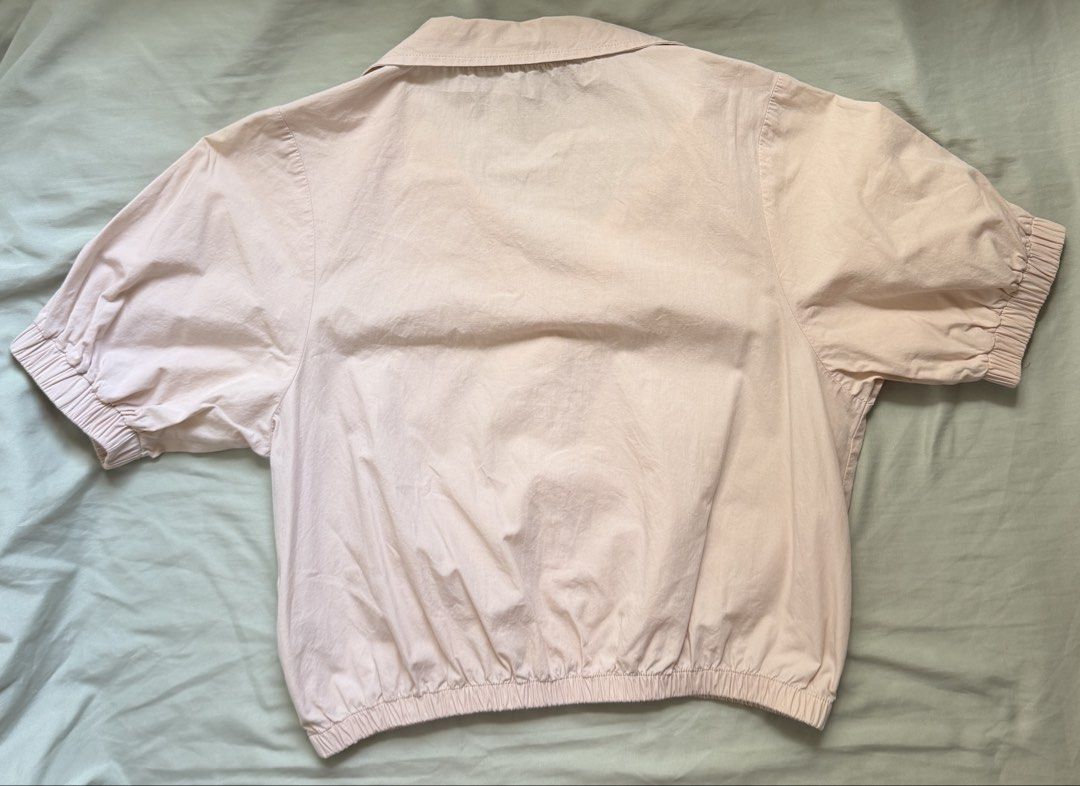 ForMe Collared Button-Up Blouse Small (Category: Blouses) located in Dinalupihan. Submitted by wonmeoww (Listing ID 1470251519, Image 3). Description: .