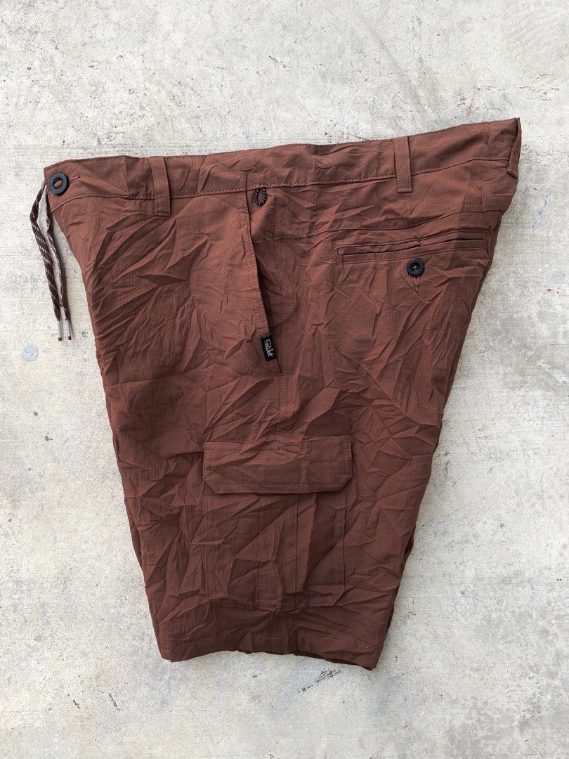 ForWest 6 Pocket Cargo Short - Packable (Category: Shorts) located in Davao. Submitted by vanthriftfinds5 (Listing ID 1470181874, Image 2). Description: •Size: 34 on waist tag (Can fit 36 if stretch) •Length: 19.5 •Hem: 10.5 No issue Excellent condition Color rate: 9.9/10 DM TO PURCHASE.📩 🏙️ Location: Davao City 8000 📌Shipping Nationwide. Payment First Basis. No COD. Can provide ids and vouch for your safety. Mode of payment: Gcash Delivery Co