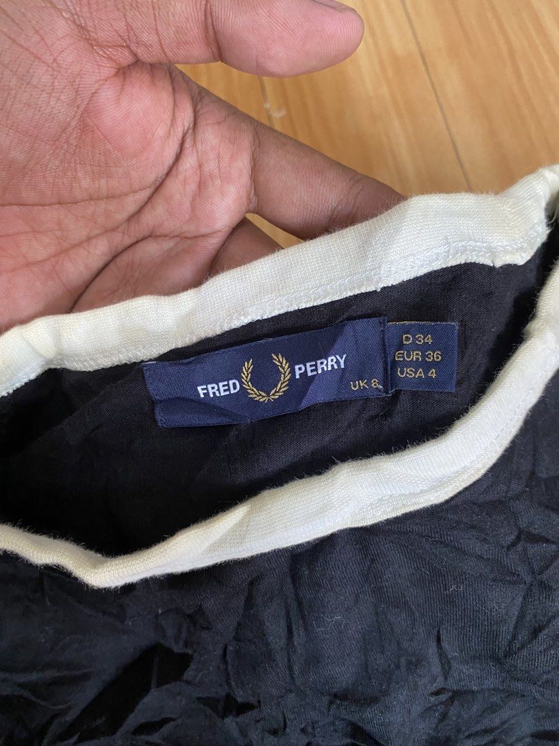 Fred Perry shirt (Category: Blouses) located in Bato. Submitted by itsmethriftlist (Listing ID 1470168156, Image 2). Description: Dimes 17/22 No issue .