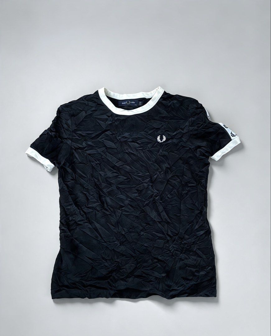Fred Perry shirt (Category: Blouses) located in Bato. Submitted by itsmethriftlist (Listing ID 1470168156, Image 1). Description: Dimes 17/22 No issue .