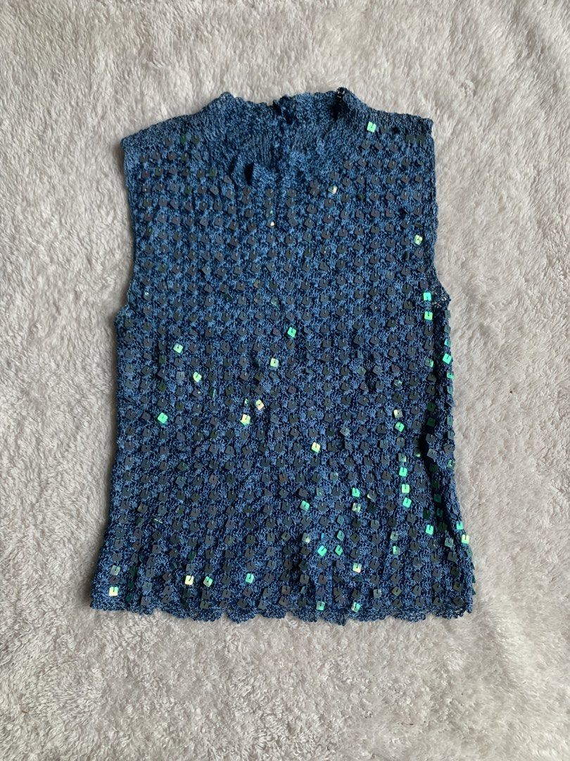 Full sequins Y2K Knitted Top in teal blue (Category: Blouses) located in Davao. Submitted by calli_2219 (Listing ID 1470154056, Image 1). Description: Super pretty on going bidding at blue app lock price 650 High quality fabric Can fit XS-Semi M.