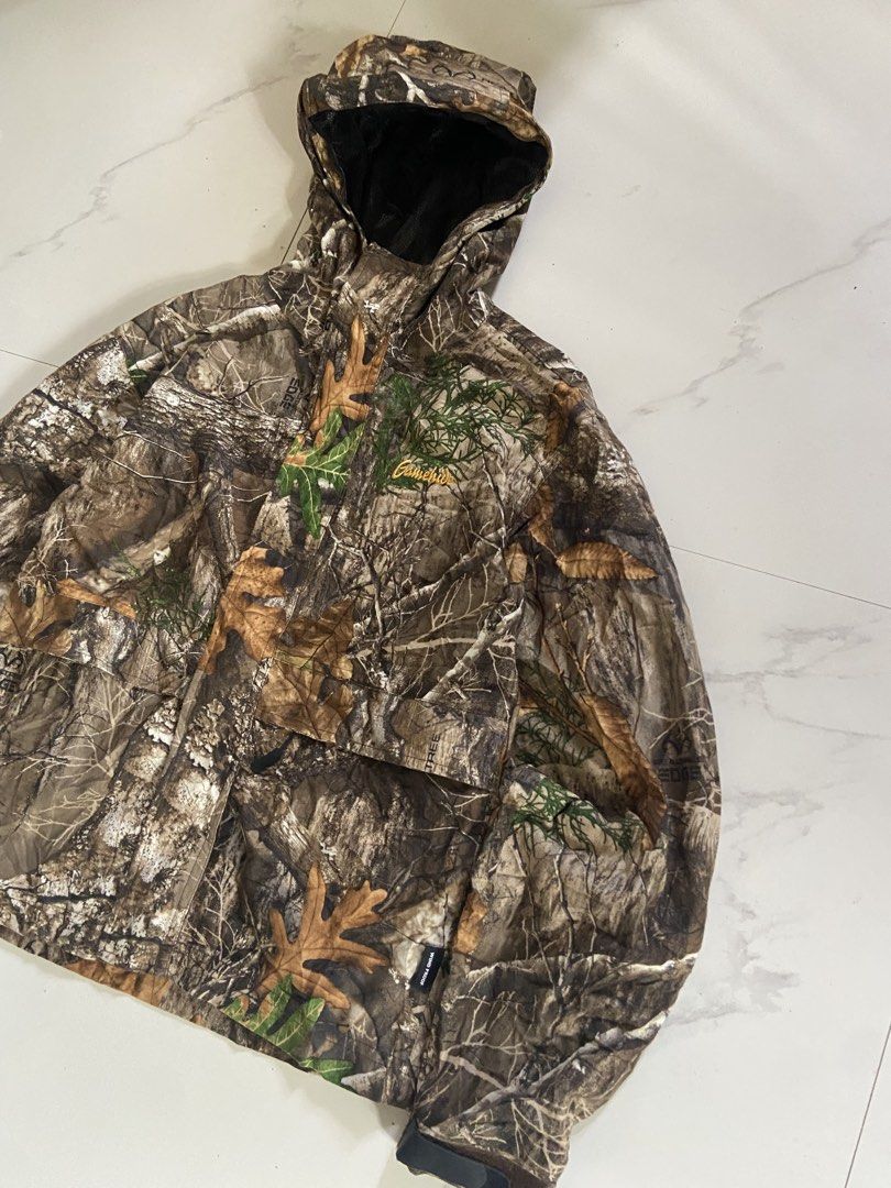 Gamehide Realtree Camouflage Full Zip Jacket (Category: Hoodies) located in Alcala. Submitted by abasolo_jv (Listing ID 1470186175, Image 2). Description: Good Condition no issues 10/10 Color Rate 18x23 Dimes try to negotiate.