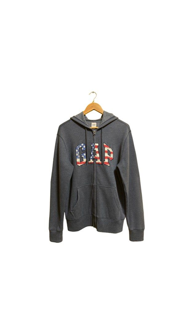 Gap Jacket/Hoodie (Category: Hoodies) located in Mandaluyong City. Submitted by ham_44 (Listing ID 1470291032, Image 1). Description: lightly used, size small MoP: BPI / GCash / MariBank MoD: Lalamove / LBC.