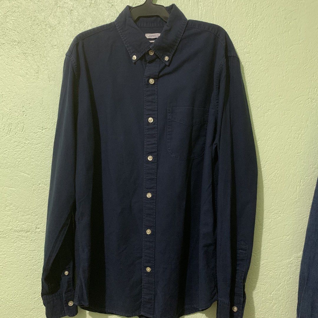 GAP navy blue longsleeves (Category: Tshirts & Polo Shirts ) located in Camalig. Submitted by ryrilim (Listing ID 1470296222, Image 3). Description: 🎄🎅Decluttering 2026 Pre-Christmas Sale! 🎉🎊 📦Shipping will be shouldered by the buyer 🚚 Courier: J&T 🏧 BDO or G Cash Style it like a true fashionista with H&M, GAP, Old Navy, A&F, Redwood, Uniqlo, J. Crew and any other trendy brands just for less than 250 pesos. .