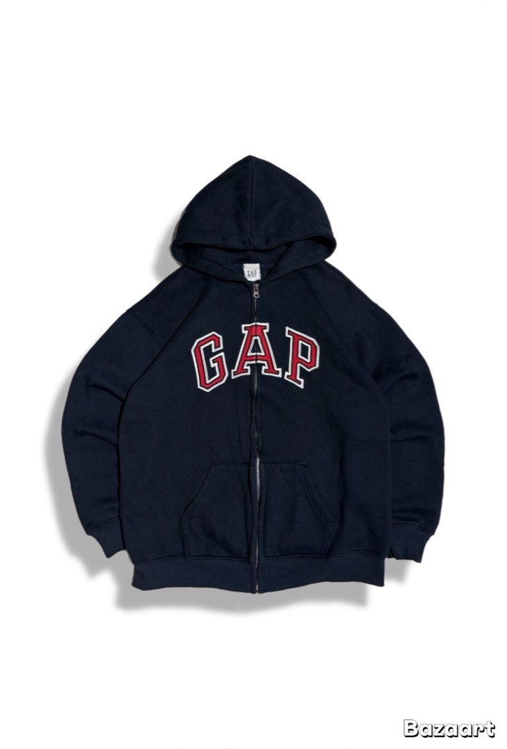 GAP ZIP UP HOODIE (Category: Hoodies) located in Carmona. Submitted by arthrift.31 (Listing ID 1470336781, Image 1). Description: Width:22 Length:26 Condition:9.5/10 Colorrate:9.5/10.
