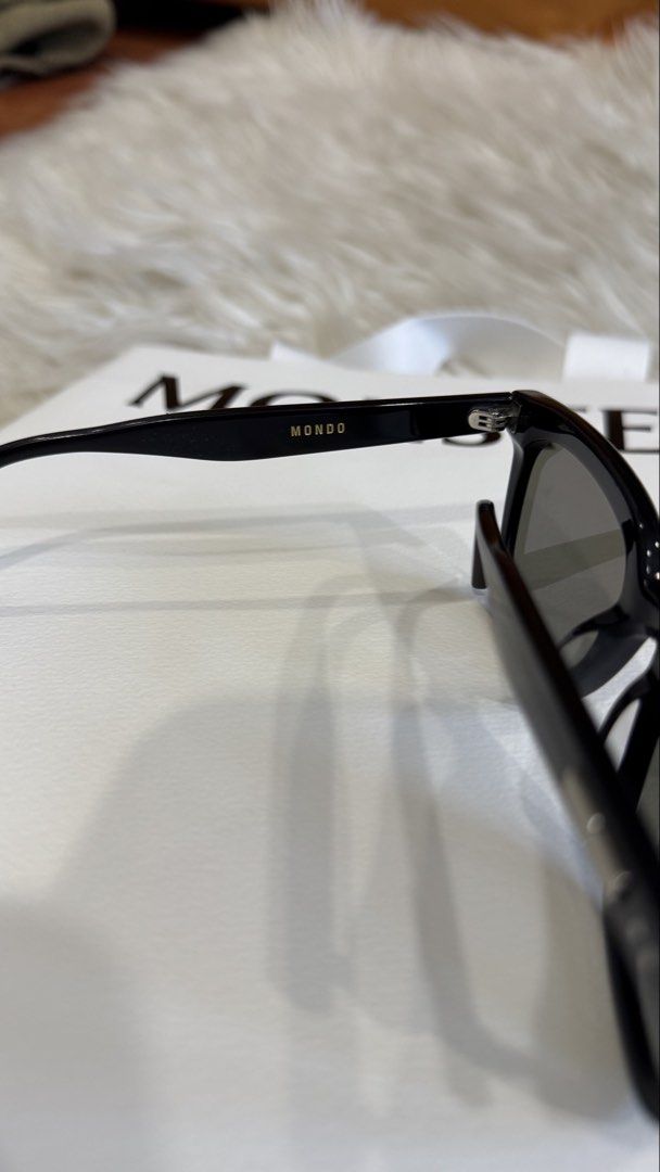 Gentle Monster MONDO shades (Category: Sunglasses & Eyewear) located in Manila. Submitted by mamk0823 (Listing ID 1470232326, Image 3). Description: MODEL: MONDO.