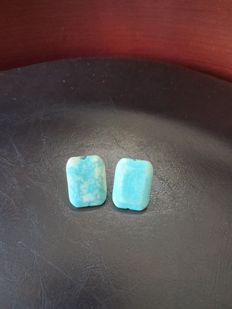 Genuine Large Turquoise Stud Earrings (Category: Earrings) located in Quezon City. Submitted by kate_168 (Listing ID 1470285839, Image 2). Description: MOP: Gcash Delivery: c/o buyer Location: Quezon City.
