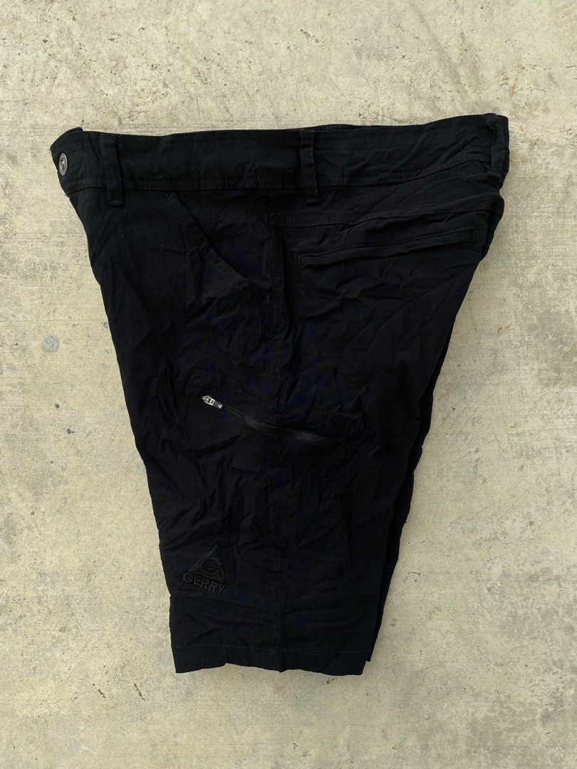 Gerry 6 Pocket Cargo Short (Category: Shorts) located in Davao. Submitted by vanthriftfinds5 (Listing ID 1470181157, Image 1). Description: •Size: 32 on waist tag •Length: 19 •Hem: 9 No issue Excellent condition Color rate: 9.9/10 DM TO PURCHASE.📩 🏙️ Location: Davao City 8000 📌Shipping Nationwide. Payment First Basis. No COD. Can provide ids and vouch for your safety. Mode of payment: Gcash Delivery Courier: JNT EXPRESS,LBC 📌Likes, reacts, co