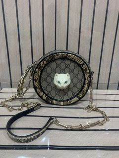 (Category: ) located in . Submitted by preluxuria_online_shop (Listing ID 1470273388, Image 1). Description: .