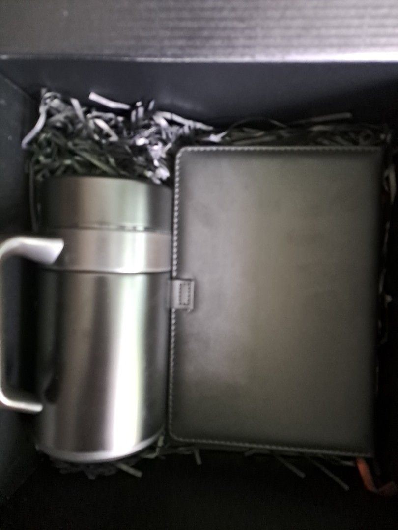 Gift box set Stationery and Mug black with box (Category: Stationery & School Supplies) located in Quezon City. Submitted by ph_araoh (Listing ID 1470175643, Image 2). Description: - Brand new, gift set insulated tumbler + leatherette notebook - with elegant black box - Black tumbler 6 hours hot/cold - with a matching black notebook lined pages and planner ─── Courier delivery available P75 shipping within Metro Manila NO COD. Payment first via I