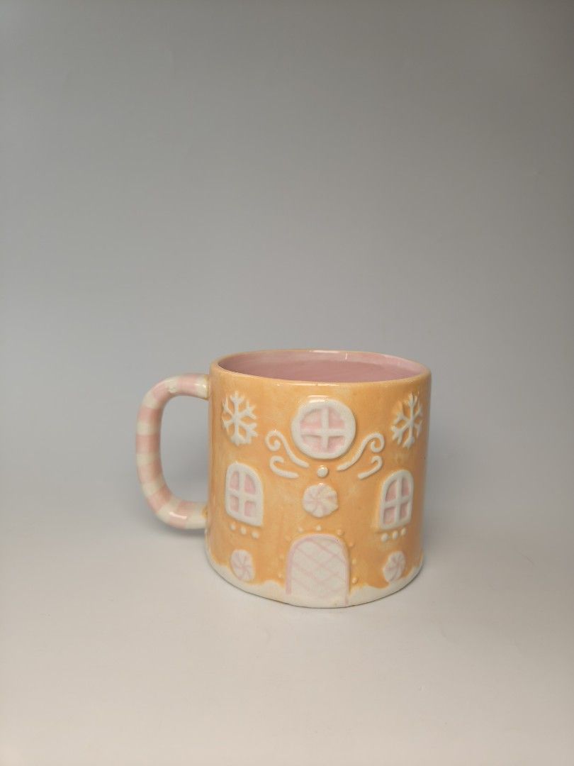 Gingerbread house mug (Category: Coffee & Tea Tableware) located in Cavite. Submitted by phtmt (Listing ID 1470263168, Image 1). Description: These are factory pull-out items, so minor imperfections or flaws may be present. Please manage your expectations..