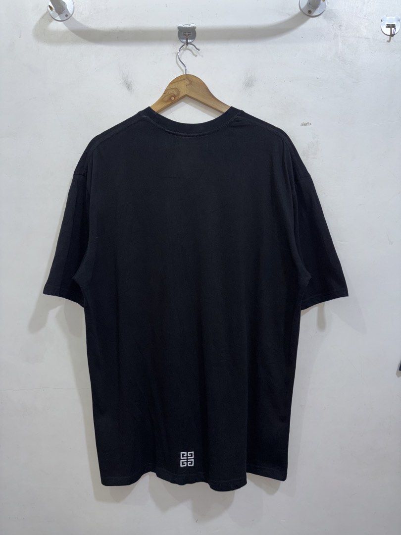 Givenchy (Category: Luxury Apparel) located in Taytay. Submitted by leanmark103093 (Listing ID 1470299950, Image 3). Description: GlV€NCH¥ Large on tag W24 L30 Good as new No issue 📩📩📩📩.