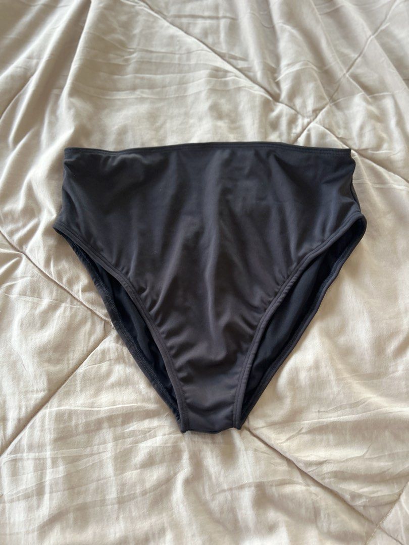 Glo Swimsuit pair: bikini top and bottom (Category: Bikinis & Swimsuits) located in Quezon City. Submitted by jen_o (Listing ID 1470242024, Image 3). Description: Fits 34B- 34C Original SRP: PHP 4,000 for both.