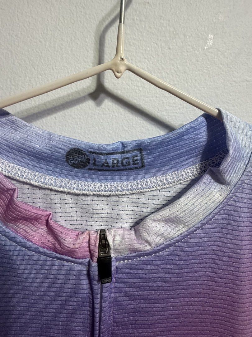 Gofu cycling jersey Large (Category: Bicycles) located in Bacoor. Submitted by luvtoshoppe (Listing ID 1470303466, Image 3). Description: .