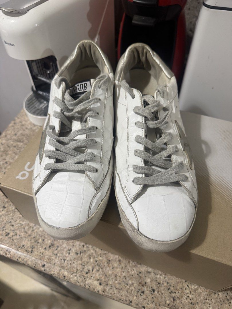 Golden Goose Croc Embossed Super-star (Category: Sneakers) located in Quezon City. Submitted by rg1996 (Listing ID 1470184712, Image 3). Description: ggdb super-star croc embossed Size 42, used No inclusions With certificate of authenticity 9500 only Thanks! :) .