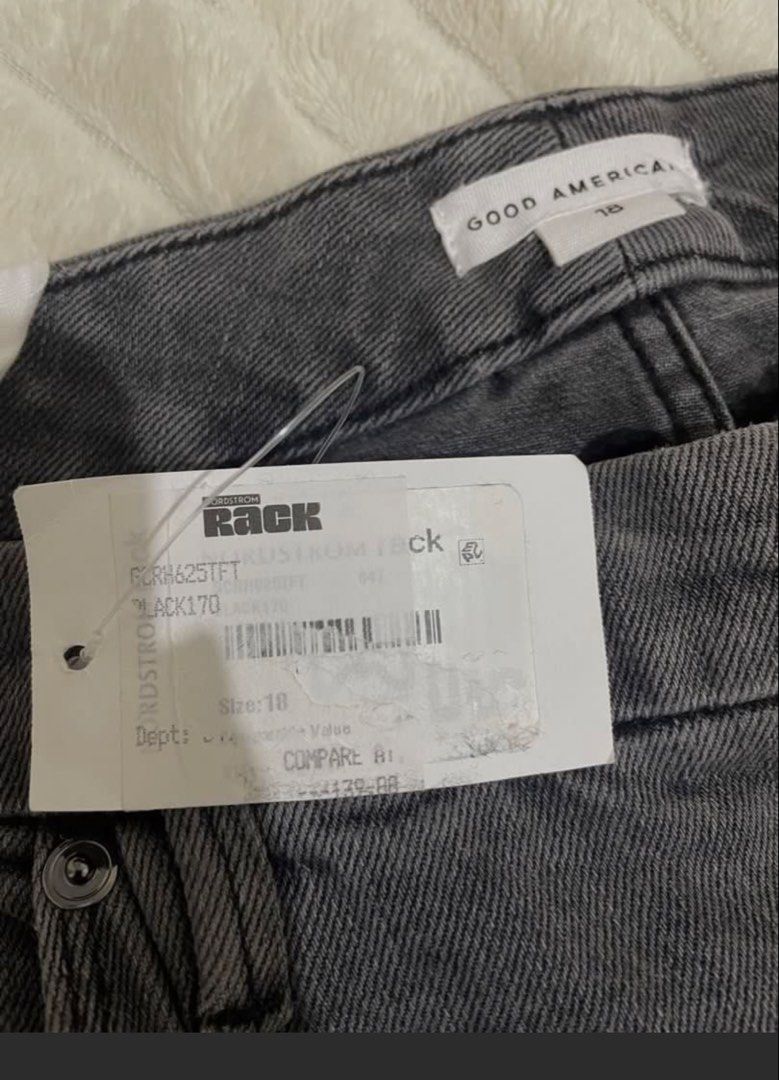 Good American Good Classic Jeans (Category: Jeans) located in Manila. Submitted by gigi9k (Listing ID 1470330896, Image 2). Description: - FOR SALE ❕ 🖤 BRAND NEW GOOD AMERICAN Slim Khloe Kardashians Brand Straight Jeans in Black 170 Style GCRH625TFT Size US18 - Waist 38-43 Bought in Nordstorm for 140 USD selling it for 2499php only 💕 RFS too big for me.