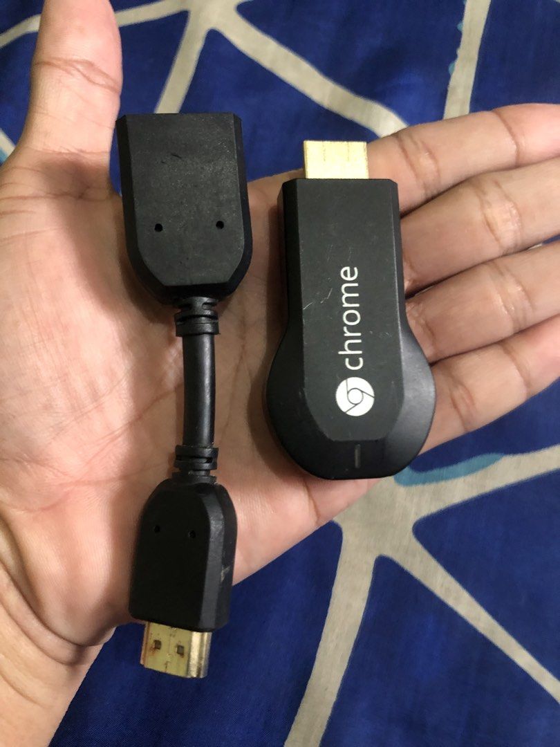 Google Chromecast 1st gen (Category: Media Streamers & Hubs) located in Quezon City. Submitted by markgolveo (Listing ID 1470203786, Image 1). Description: Google Chromecast 1st gen.