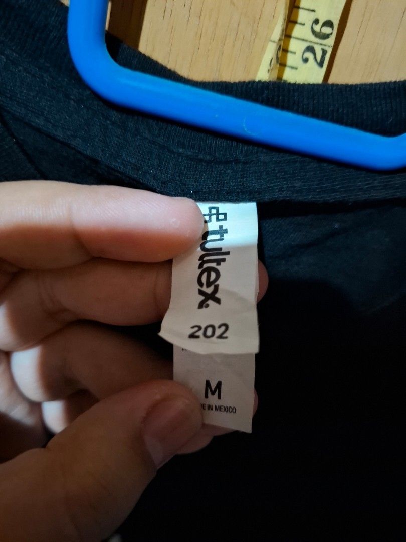 Gorillaz Black Graphic Tee Tultex Size M (Category: Tshirts & Polo Shirts ) located in Victorias. Submitted by doc_keith (Listing ID 1470297439, Image 3). Description: Gorillaz Size: Medium (19x28.5) Condition: 9/10 Color rate: 9/10 Issue: X 480 shipped Negros Occidental.