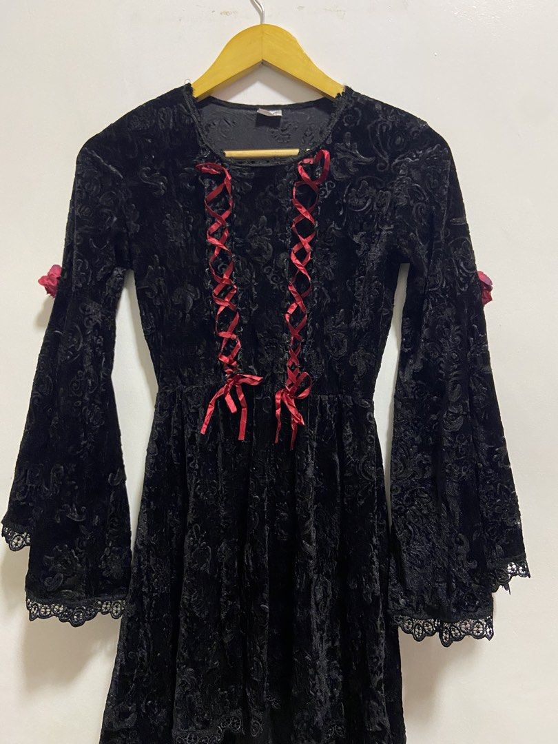 Gothic high-low velvet dress, (Category: Evening dresses & gowns) located in Cagayan de Oro. Submitted by timeless_trends (Listing ID 1470240997, Image 2). Description: dm for more details .