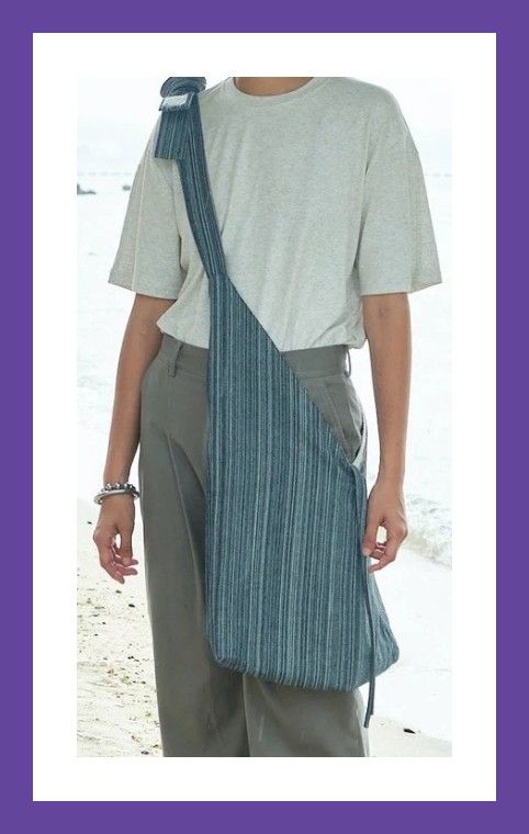 GRAYE One-piece Tsuno Bag (UNISEX) (Category: Sling Bags) located in Bacoor. Submitted by nineties_kid (Listing ID 1470292222, Image 1). Description: GRAYE One-piece Tsuno Bag *Singaporean brand *Color: Gray *Reversible -Yung main photo po is just a sample kung gaano kalaki yung bag. _________________________ -Modes Of Delivery: J&T/Lalamove/ LBC (Cash on Pick-up/COD) -Meet-up (Bacoor Cavite Area/Mandaluyong-Shaw,Hulo,Makati Ave) -Modes Of Paymen