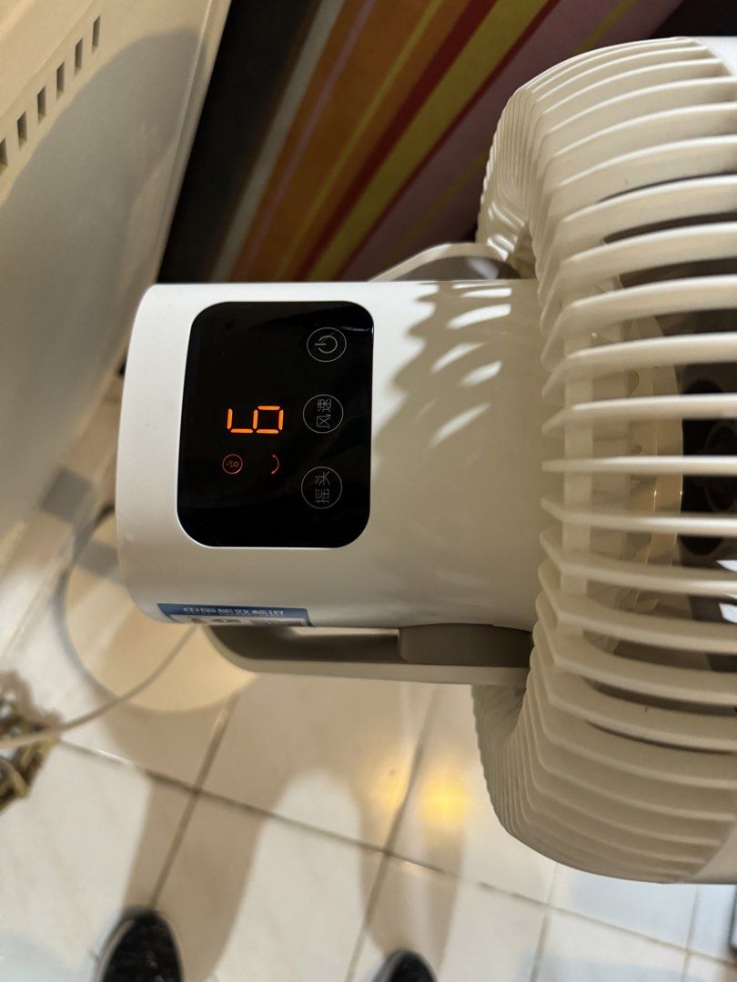 gree air circulation fan (Category: Fans) located in Makati City. Submitted by lovejuju72 (Listing ID 1470241321, Image 2). Description: - Brand/Model: gree air circulation fan - Color: Elegant white and beige - Benefit: Keeps rooms cool and breezy - saving meralco bill 40% less when you used your aircon .