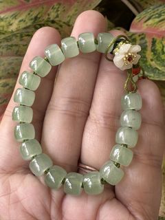 (Category: ) located in . Submitted by selling_low_by_bella_ben (Listing ID 1470214241, Image 1). Description: .