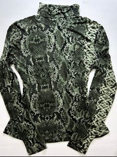 (Category: ) located in . Submitted by bdmc.clothing (Listing ID 1470251934, Image 1). Description: .