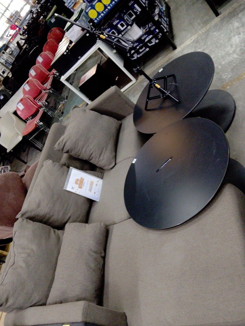 Grey sectional sofa with chaise and cushions (Category: Sofas) located in Manila. Submitted by kamanowkhmr (Listing ID 1470172982, Image 1). Description: - Grey sectional sofa with a built-in chaise lounge - Includes multiple matching throw cushions - Neutral fabric upholstery fits any living room - Comfortable seating with a solid, sturdy build - Ready for pick up.