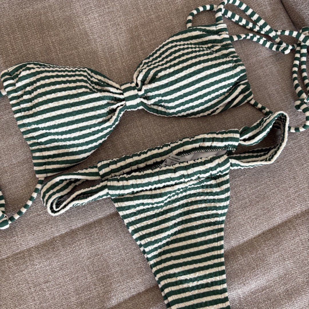 GRID GREEN BIKINI (Category: Bikinis & Swimsuits) located in Pasig City. Submitted by _jinwifeu_ (Listing ID 1470219838, Image 3). Description: 📏 xsmall to small only 📍 ortigas, pasig 💸 maribank,bdo, gcash, maya 🚚 same day delivery (lalamove, grab etc).