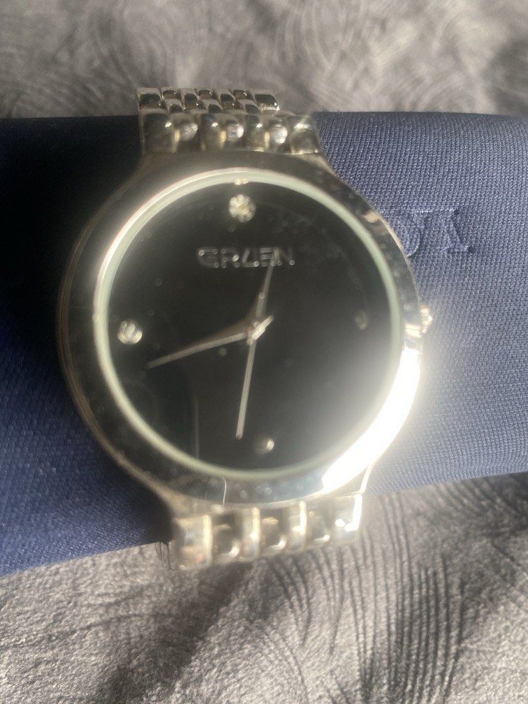 Gruen Quartz authentic (Category: Men's Watches) located in Baguio. Submitted by agozun61 (Listing ID 1470186505, Image 2). Description: Quartz authentic 7” wrist size.Black dial good running condition..