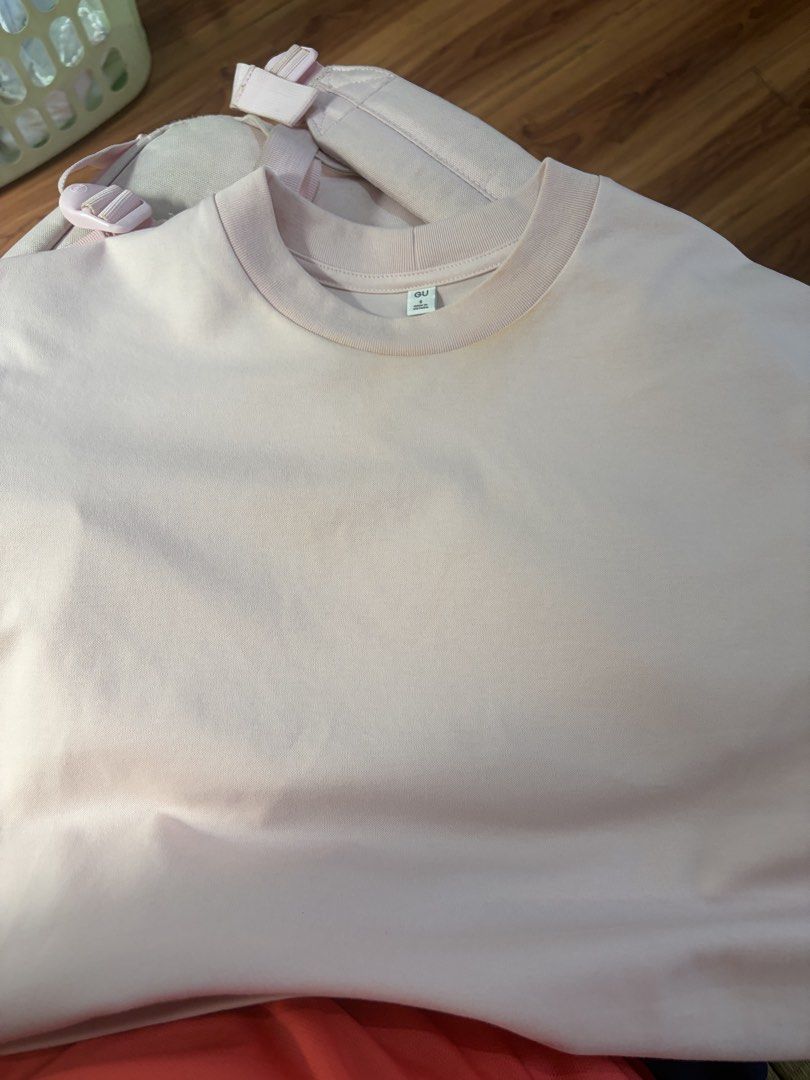 Gu box shirt (Category: Shirts) located in Santa Rosa. Submitted by alenatrader2 (Listing ID 1470174902, Image 2). Description: Nalabhan lang pero hindi pa nasuot.