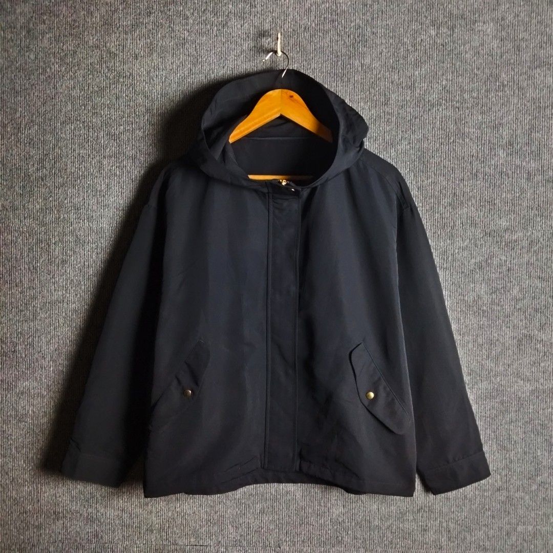 GU MOUNTAIN PARKA (Category: Coats, Jackets and Outerwear) located in Bulacan. Submitted by jibbxthrift (Listing ID 1470239694, Image 3). Description: GU MOUNTAIN PARKA SIZE: LARGE PRICE: 950+SF DIMES: (WIDTH 24) (LENGTH 24) COLOR RATE: 10/10 CONDITION: GOOD AS NEW ISSUE: NONE LOCATION: SJDM BULACAN CODE: #389 PM IF YOU ARE INTERESTED📩 MOP: THRU GCASH COURIER: J&T.