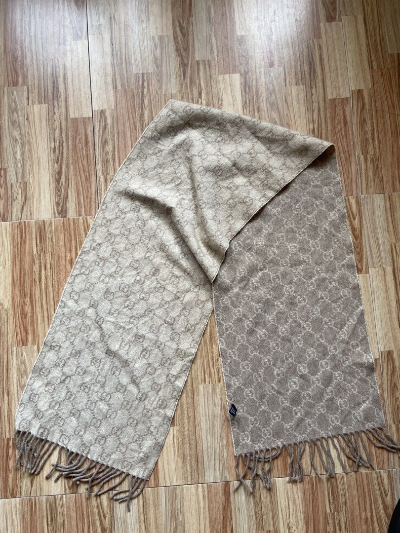 GUCCI GG Pattern Scarf Beige (Category: Luxury Accessories) located in Binalonan. Submitted by streetem (Listing ID 1470189201, Image 3). Description: .
