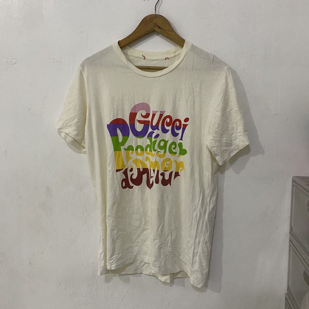 Gucci Tshirt (Category: Tshirts & Polo Shirts ) located in Las Pinas. Submitted by declutter_thing69 (Listing ID 1470186042, Image 1). Description: Gucci Tshirt Medium Good condish width 19 inches length 28 inches shoulder 16 inches sleeve 8 inches.