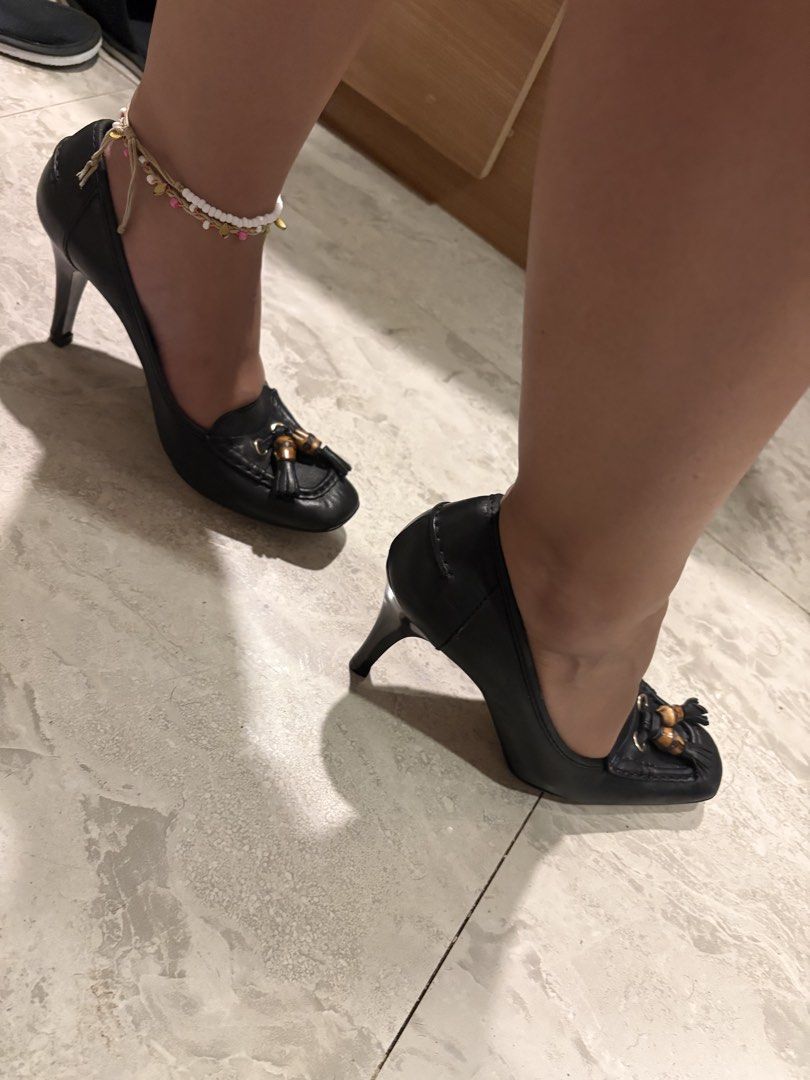 Gucci Vintage Heel (Category: Sneakers & Footwear) located in Danao, Cebu. Submitted by ThriftyFindGoods (Listing ID 1470193374, Image 1). Description: Very Good Condition Normal sign of use Ukay Source 3inches heel MOP-Gcash Courier-JRS ONLY.