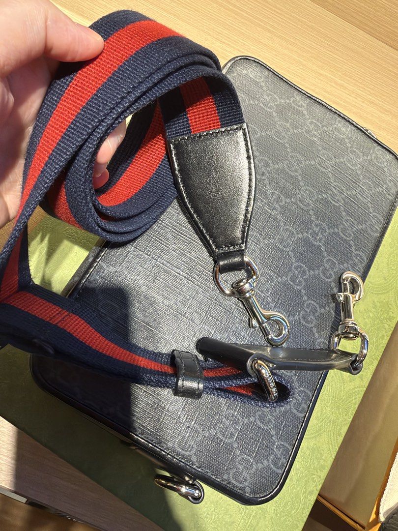 GUCCI WITH SLING (Category: Luxury Bags & Wallets) located in Paranaque City. Submitted by sarahlarsson_ (Listing ID 1470216462, Image 1). Description: With box dustbag.