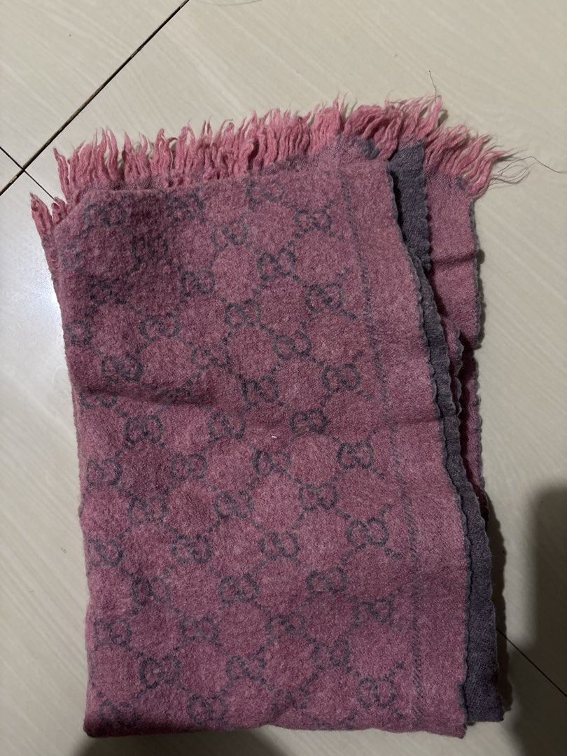 Gucci wool monogram (Category: Luxury Accessories) located in Manila. Submitted by kingblaize (Listing ID 1470163564, Image 3). Description: Gucci monogram.