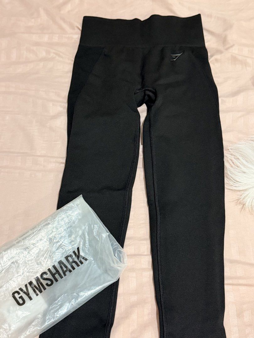 Gymshark Flex High Waisted Leggings Black (Category: Activewear) located in Dumaguete. Submitted by camelapidor (Listing ID 1470287816, Image 1). Description: BRAND NEW!!! Authentic Gymshark Flex High Waisted Leggings in classic black RFS: bought 2 Location: Dumaguete .