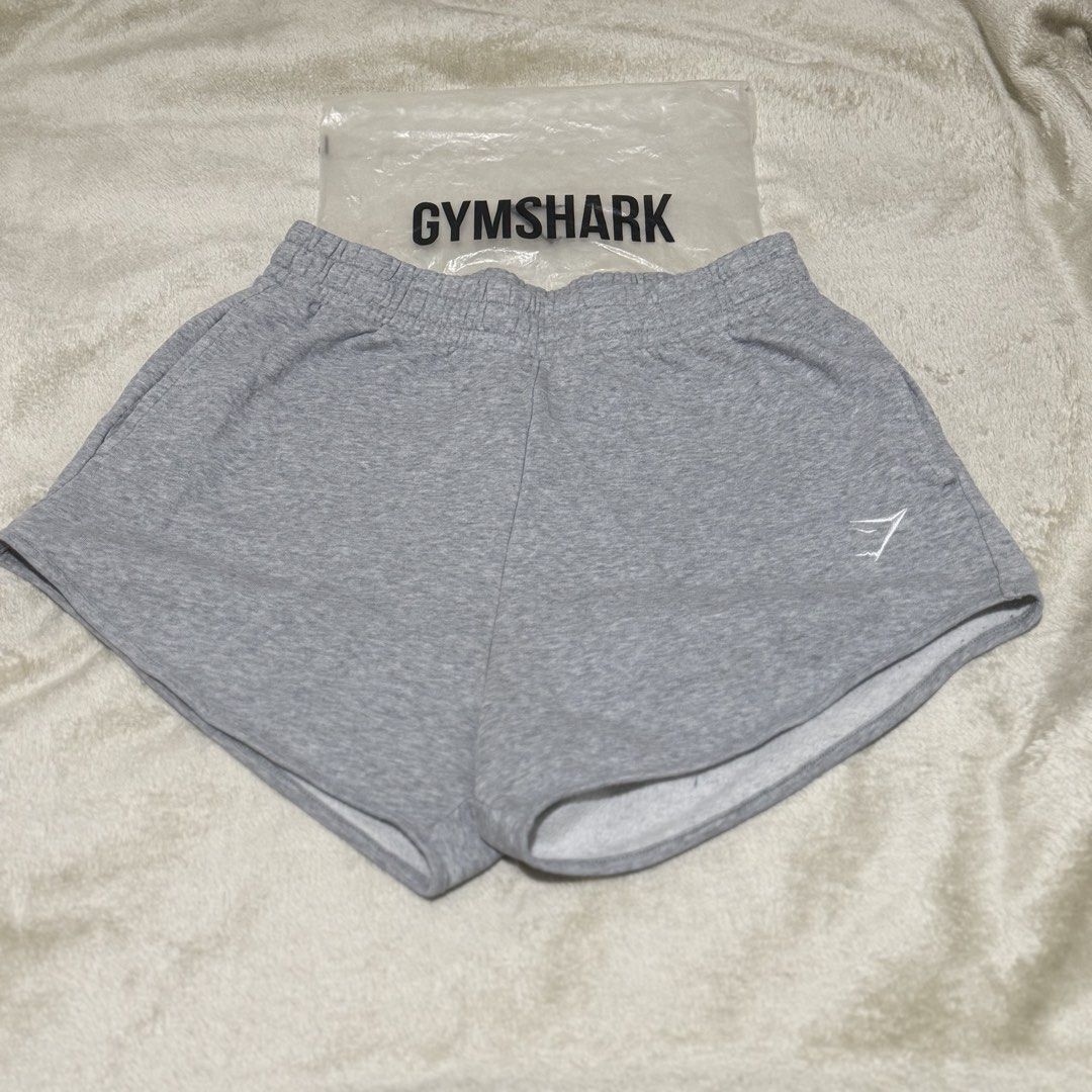 Gymshark Grey Sweat Shorts – Medium (Category: Activewear) located in Pasay City. Submitted by bellita_05 (Listing ID 1470202086, Image 1). Description: Gymshark grey marl sweat shorts with the signature Gymshark logo. Comfortable, casual and perfect for gym sessions, lounging or everyday wear. ✨ Brand: Gymshark ✨ Colour: Grey marl ✨ Size: Medium (M) ✨ Style: Sweat shorts ✨ Fit: Relaxed fit ✨ Design: Elasticated waistband and curved hem.