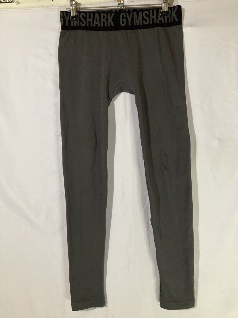 GYMSHARK LEGGINGS (Category: Activewear) located in Naga. Submitted by wwy3ips (Listing ID 1470348342, Image 1). Description: GYMSHARK LEGGINGS XS ON TAG 26 - 30 WAIST 32 LENGTH EXCELLENT CONDITION NO ISSUE.